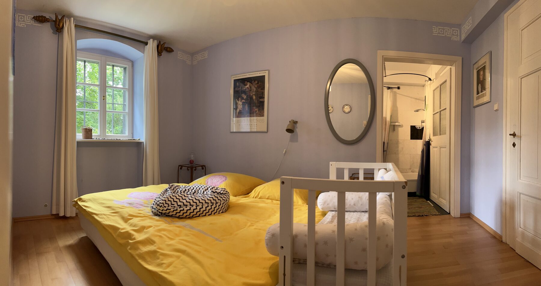 Heller Wohnbereich der Ferienwohnung